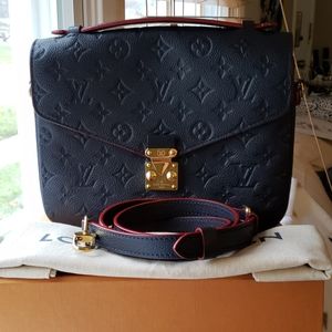 💕SOLD💕 Louis Vuitton Pochette Metis